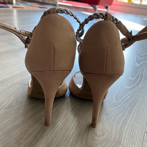 Dollhouse Heels - Picture 3 of 3